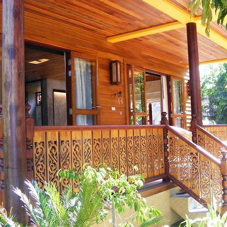 Baan Banyan Villa, Wood House Short Walk To Mae Nam Beach Εξωτερικό φωτογραφία