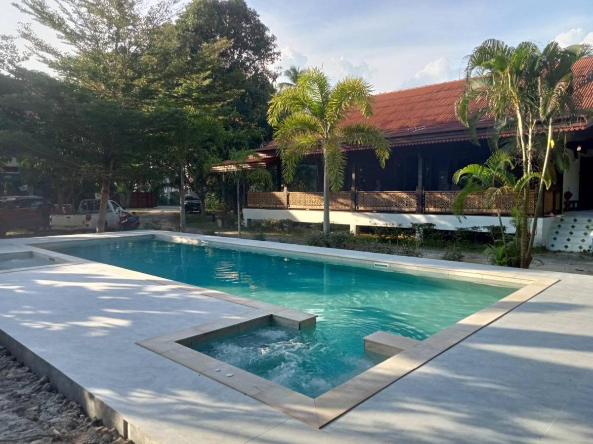 Baan Banyan Villa, Wood House Short Walk To Mae Nam Beach Εξωτερικό φωτογραφία