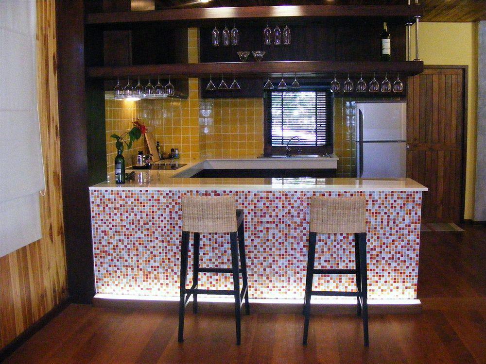 Baan Banyan Villa, Wood House Short Walk To Mae Nam Beach Εξωτερικό φωτογραφία