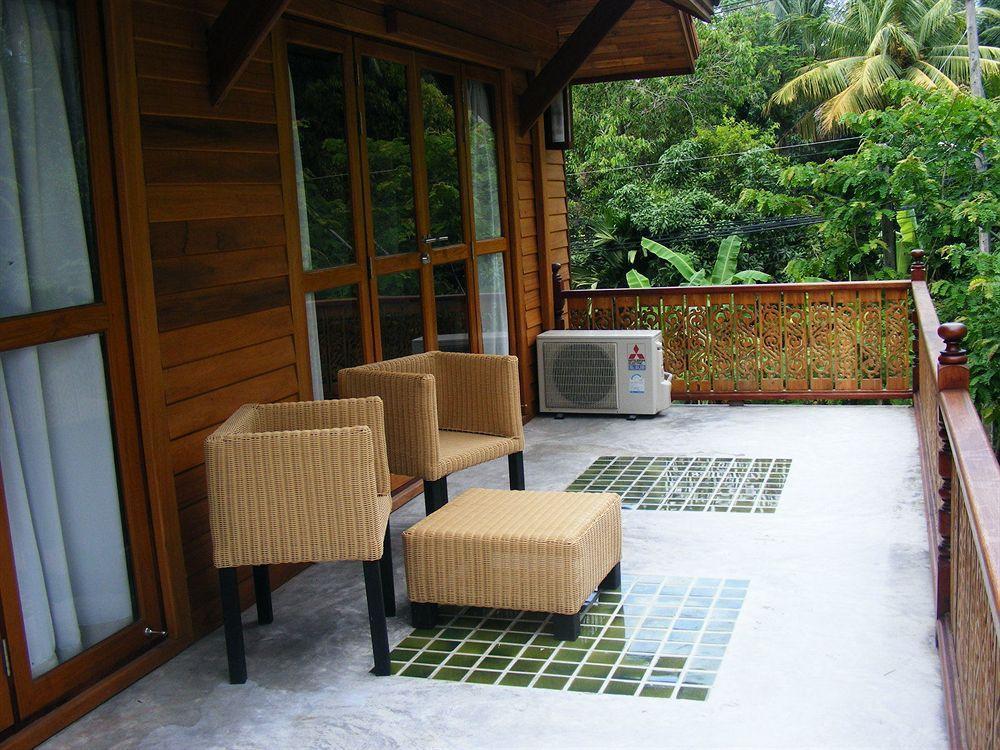 Baan Banyan Villa, Wood House Short Walk To Mae Nam Beach Εξωτερικό φωτογραφία