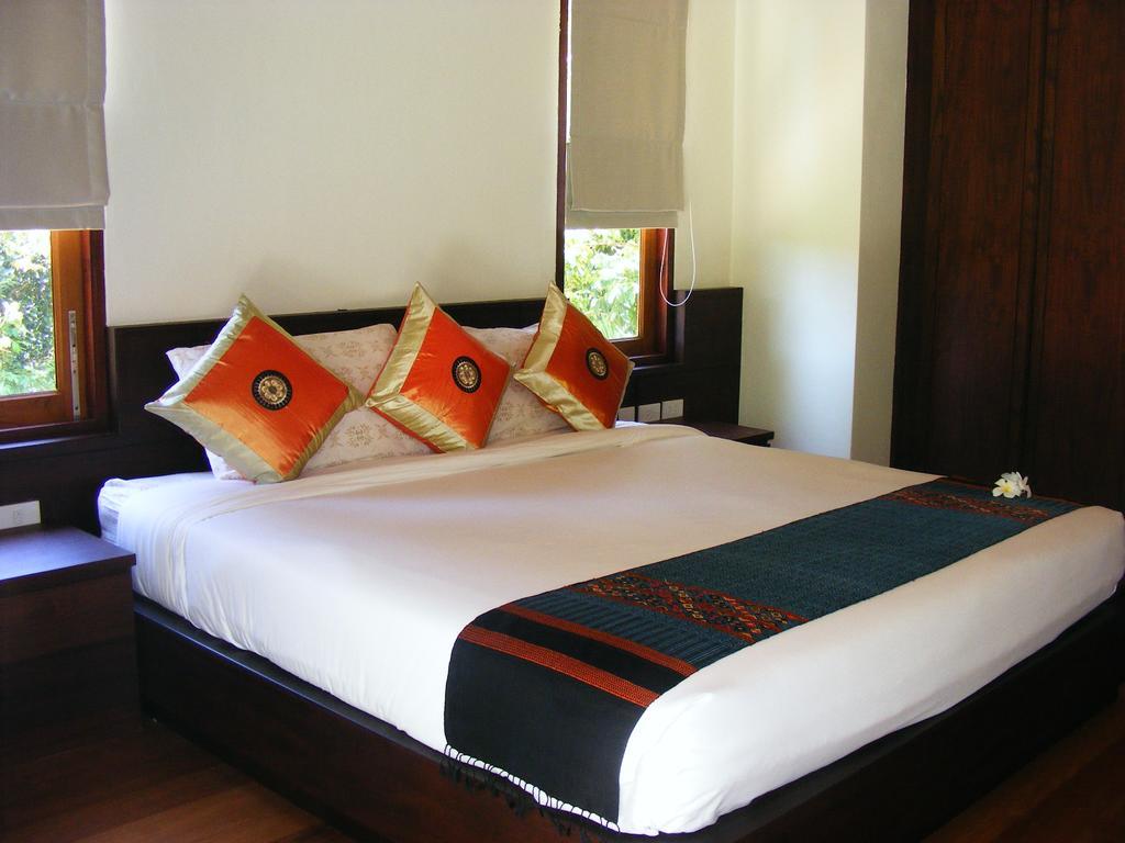 Baan Banyan Villa, Wood House Short Walk To Mae Nam Beach Εξωτερικό φωτογραφία