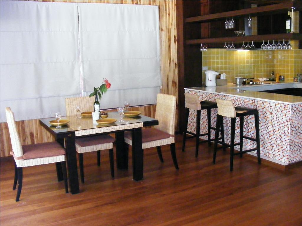 Baan Banyan Villa, Wood House Short Walk To Mae Nam Beach Εξωτερικό φωτογραφία